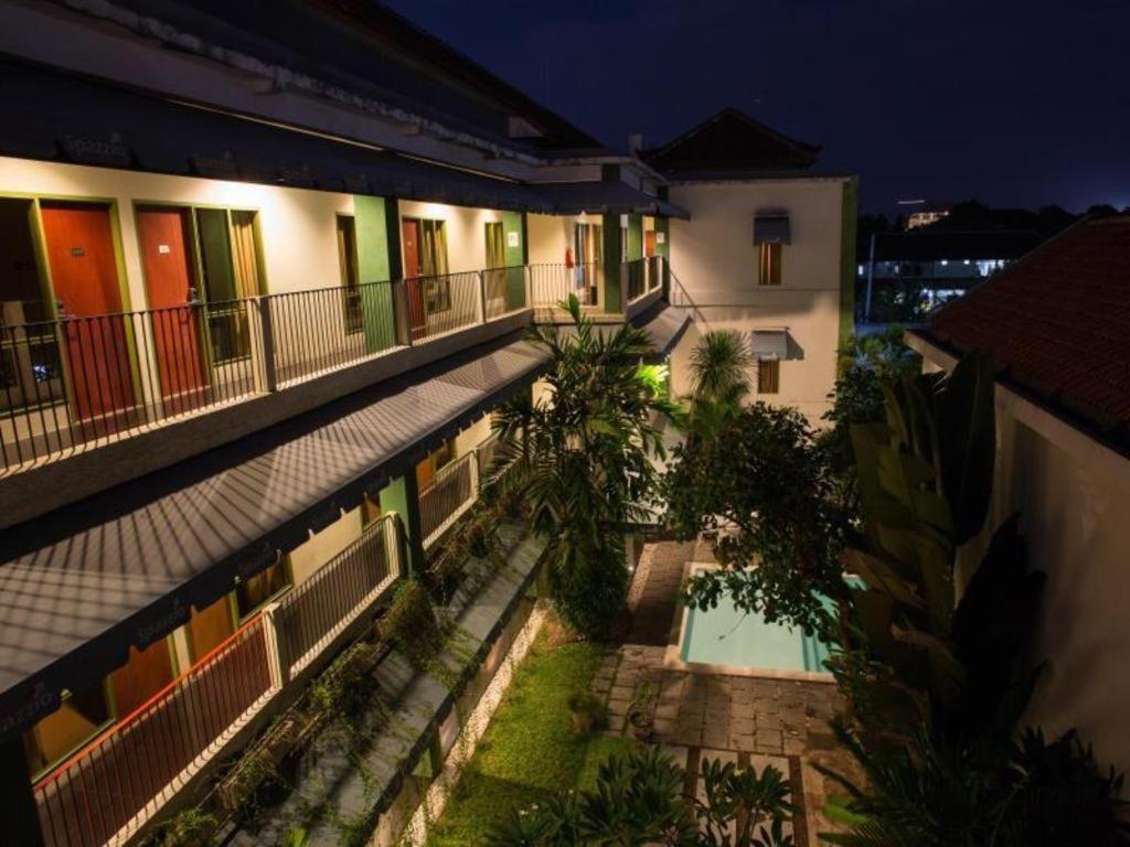 Spazzio Bali Hotel Kuta Lombok Extérieur photo