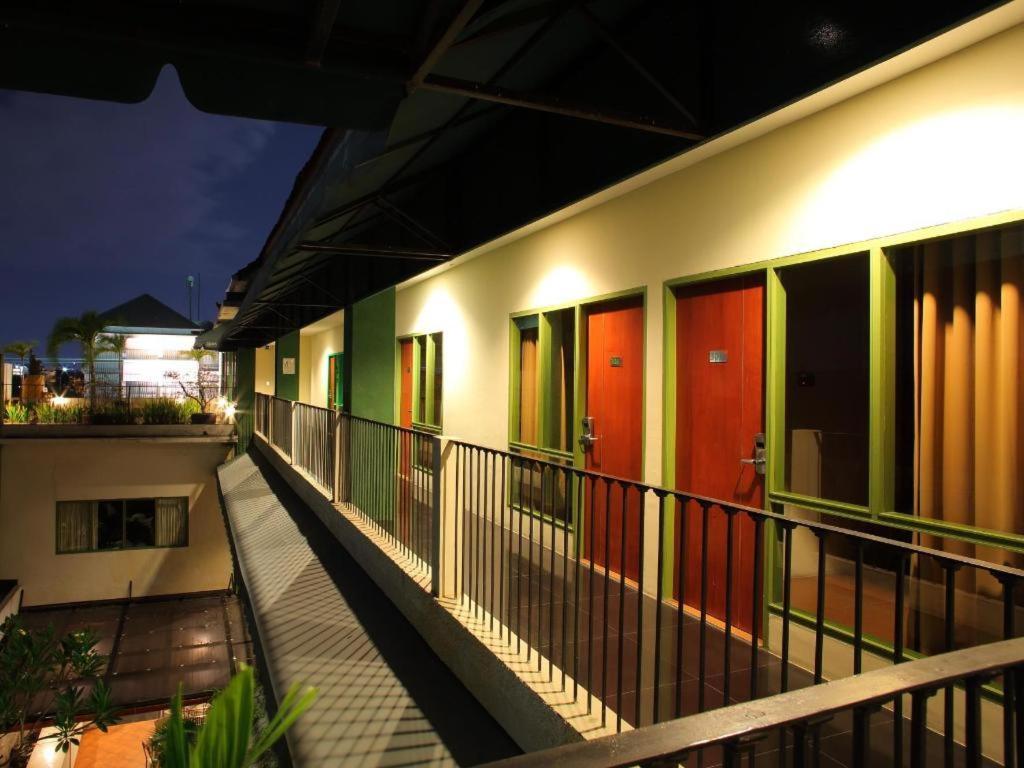 Spazzio Bali Hotel Kuta Lombok Extérieur photo