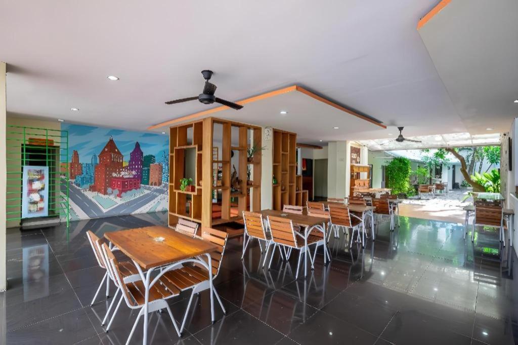 Spazzio Bali Hotel Kuta Lombok Extérieur photo