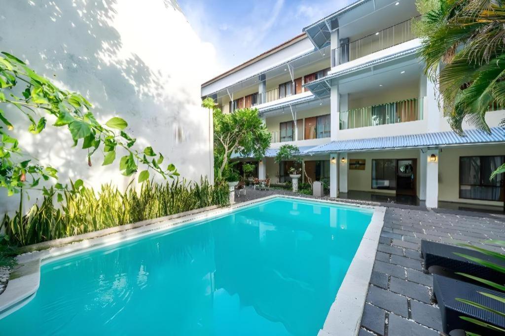 Spazzio Bali Hotel Kuta Lombok Extérieur photo